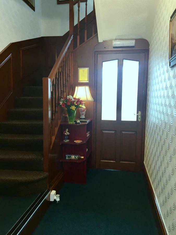 Sunnymead Guest House Aberystwyth Dış mekan fotoğraf